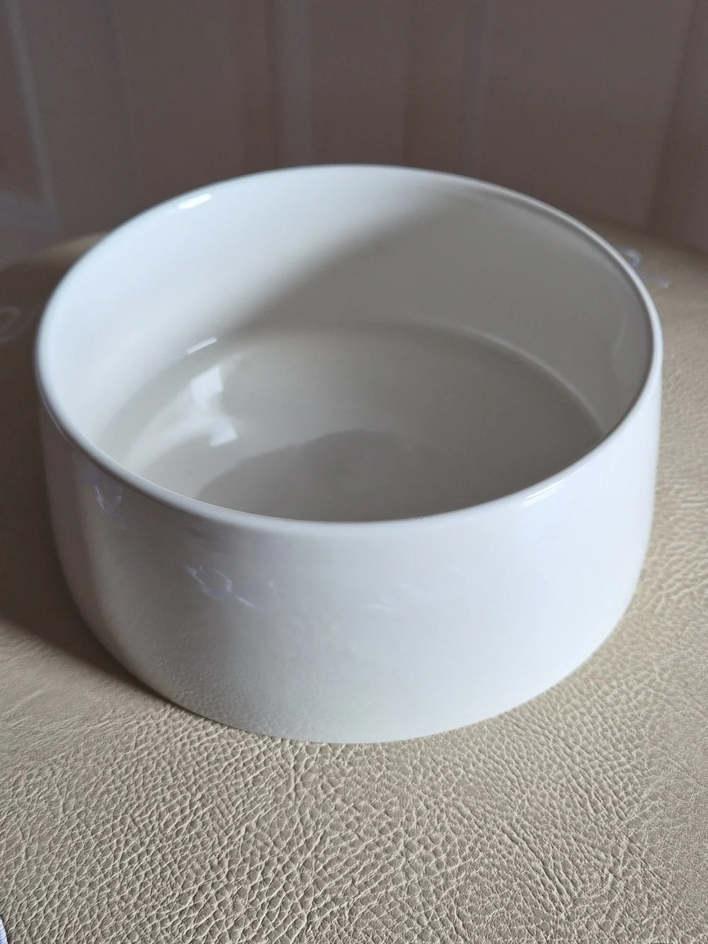 'Bougie'Pet Bowl Ceramic Dog Bowl with Pink 'Bougie' Lettering